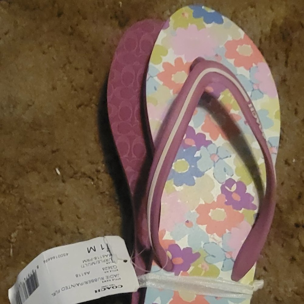 New with tags coach flip flops